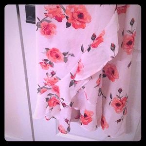 NWT Gorgeous dress W/ruffle detail faux wrap *4x